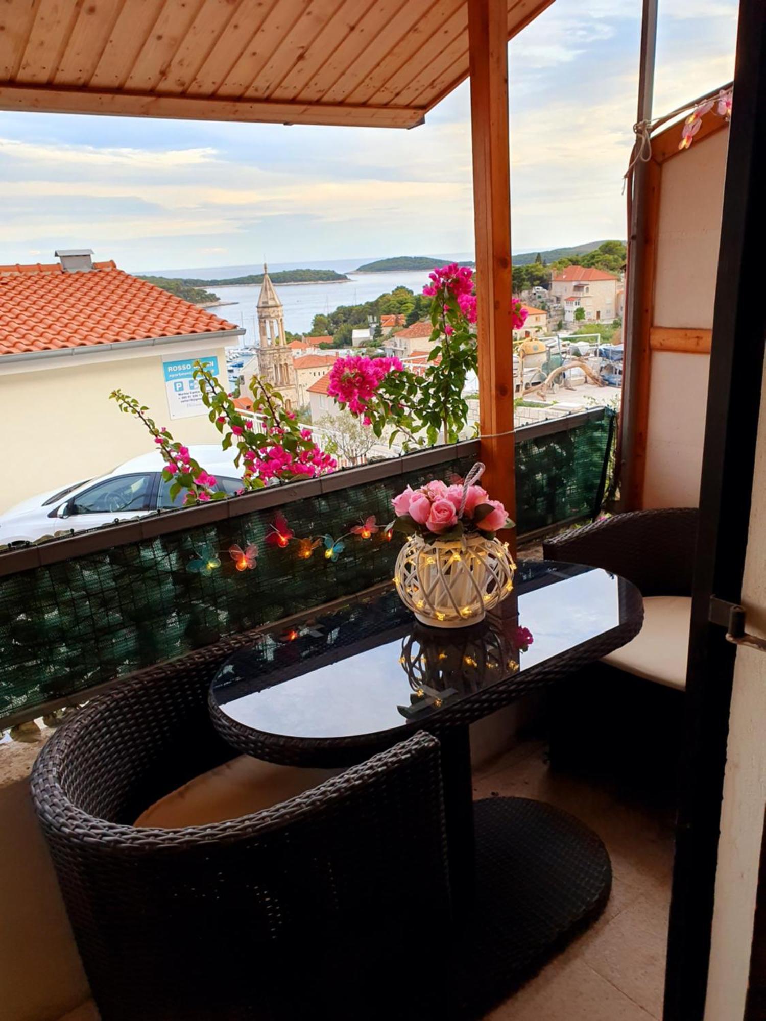 Apartments Luci Hvar Town Room photo