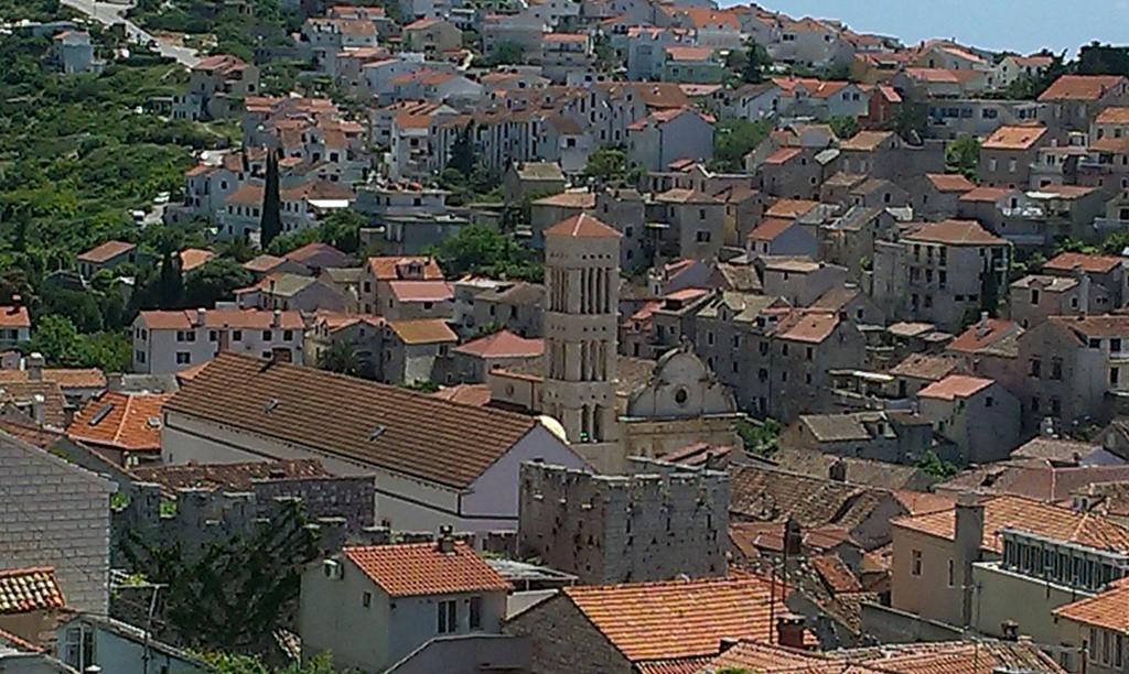 Apartments Luci Hvar Town Exterior photo
